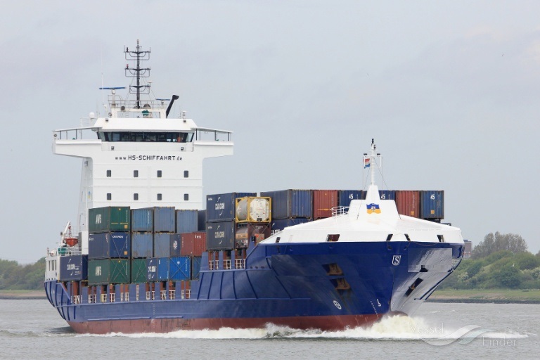 1643625733ship-for-sale-