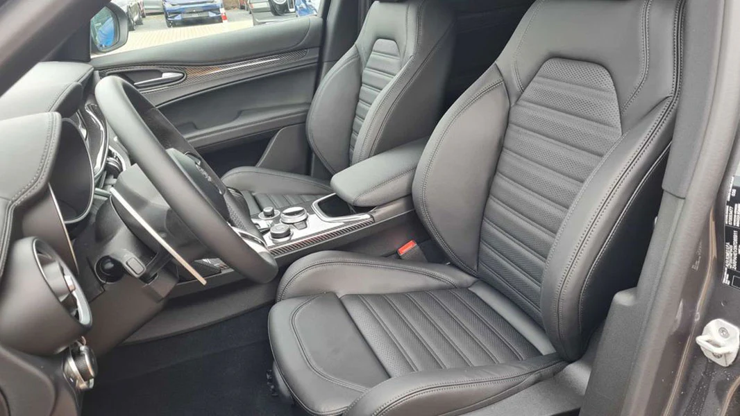 BitCars-alfa-romeo-stelvio-x3801-buy-with-btc-bitcoin3_1500x.webp
