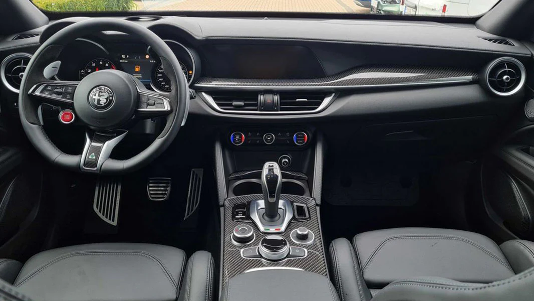 BitCars-alfa-romeo-stelvio-x3801-buy-with-btc-bitcoin4_1500x.webp