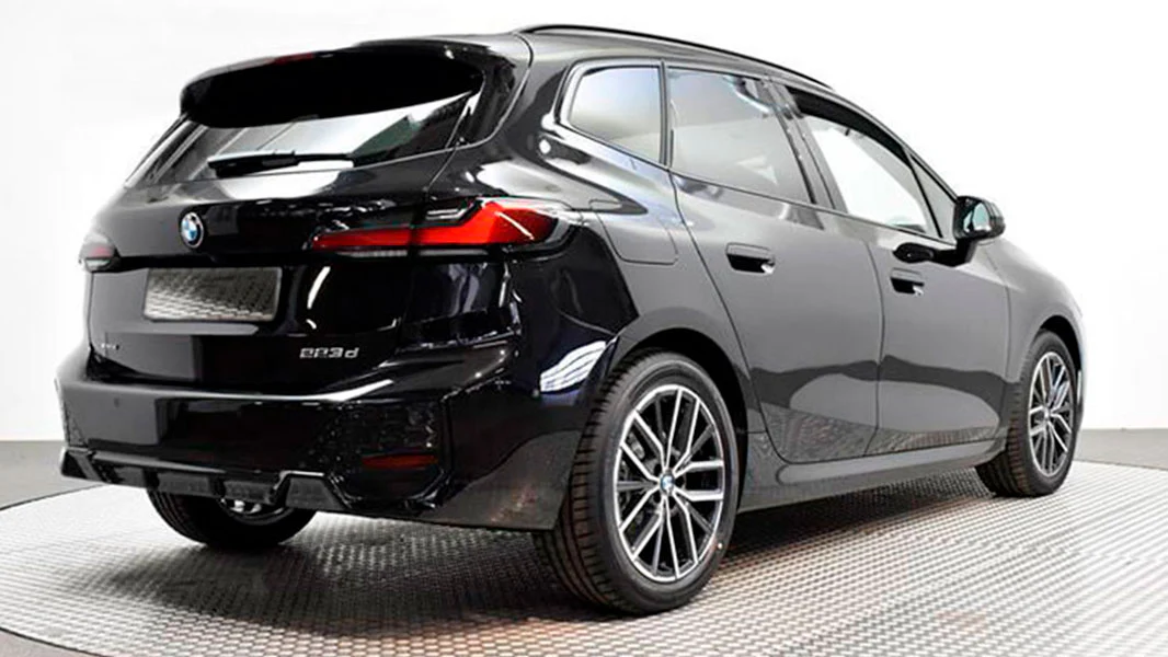 BitCars-bmw-223-active-tourer-223d-back-buy-with-btc-bitcoin_1500x.webp