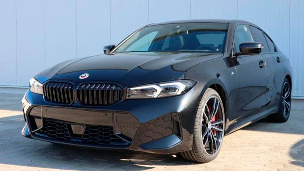 BitCars-bmw-330-i-lci-m-sport-buy-with-bitcoin_1500x.webp