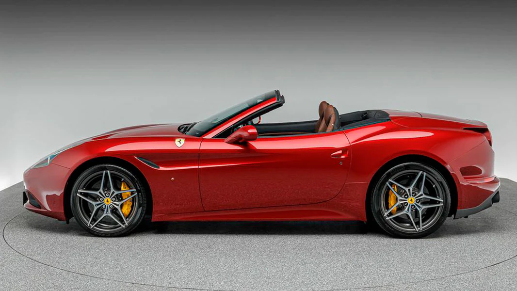 BitCars-ferrari-california-t-side-buy-with-bitcoin_1500x.webp