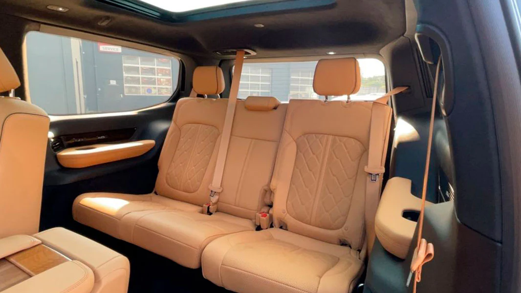 BitCars-jeep-wagoneer-grand-series-3-buy-with-bitcoin_10_1500x.webp
