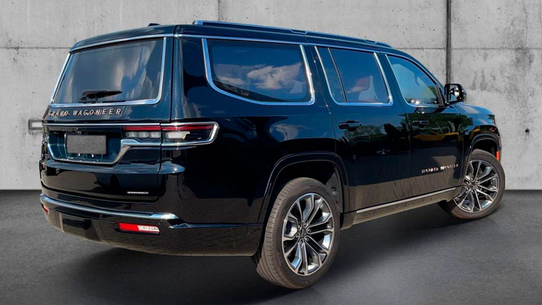 BitCars-jeep-wagoneer-grand-series-3-buy-with-bitcoin_2_1500x.webp