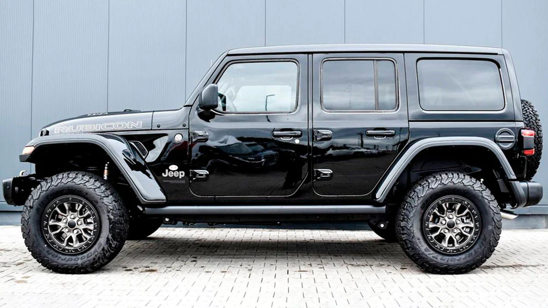 BitCars-jeep-wrangler-unlimited-rubicon-392-side-buy-with-bitcoin_1500x.webp