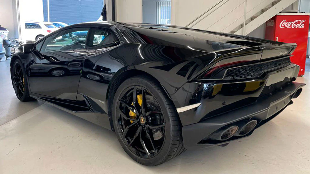 BitCars-lamborghini-huracan-lp-610-4-back-buy-with-bitcoin_1500x.webp