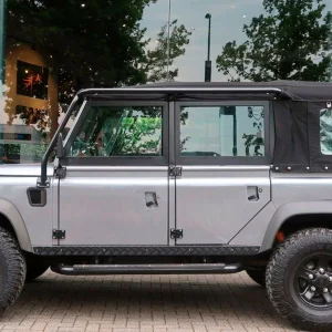 Land Rover Defender 110
