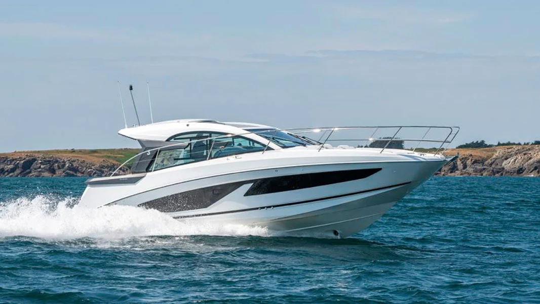 BitCars-yacht-beneteau-gran-turismo-36-y-0026-buy-with-bitcoin3_1500x.webp