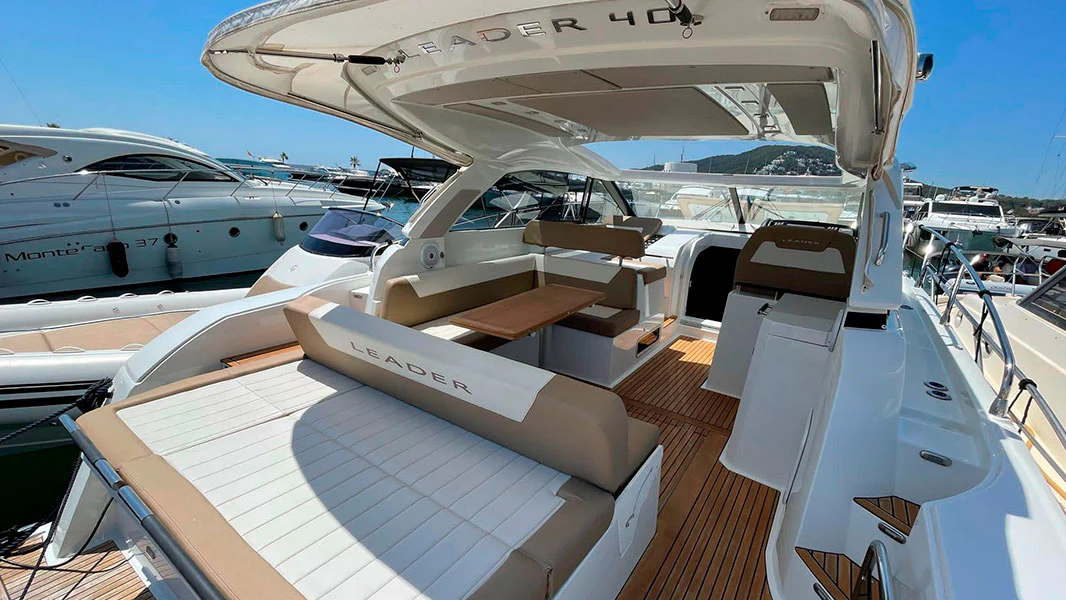 BitCars-yacht-jeanneau-leader-40-buy-with-bitcoin1_1500x.webp