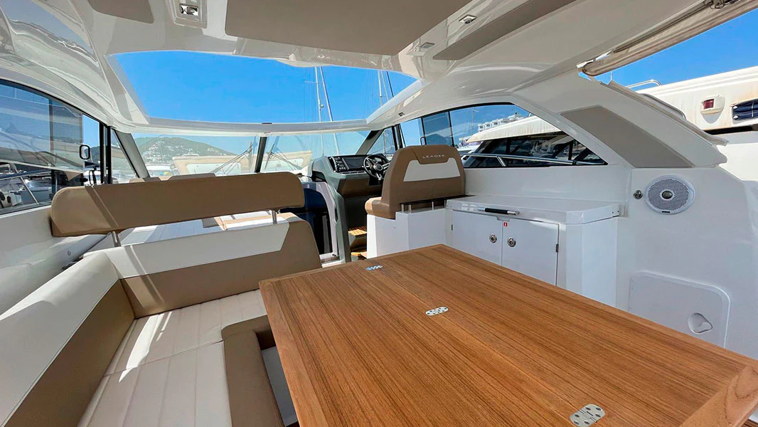 BitCars-yacht-jeanneau-leader-40-buy-with-bitcoin7_1500x.webp