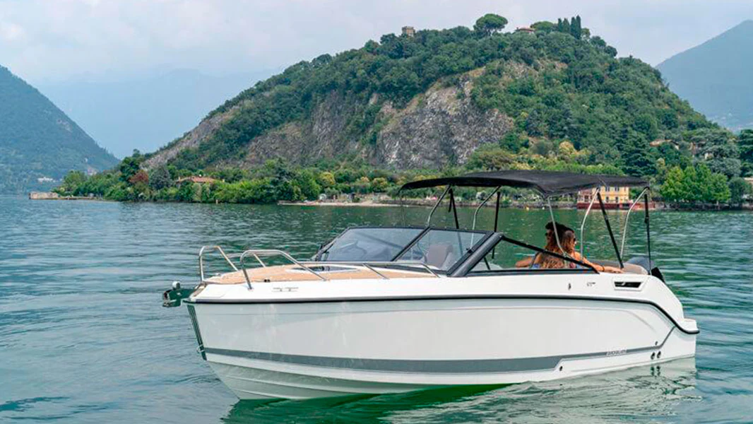BitCars-yacht-quicksilver-activ-675-cruiser-buy-with-bitcoin1_1500x.webp