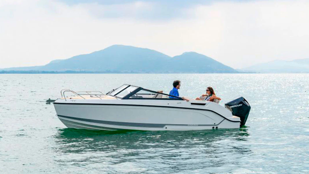 BitCars-yacht-quicksilver-activ-675-cruiser-buy-with-bitcoin2_1500x.webp