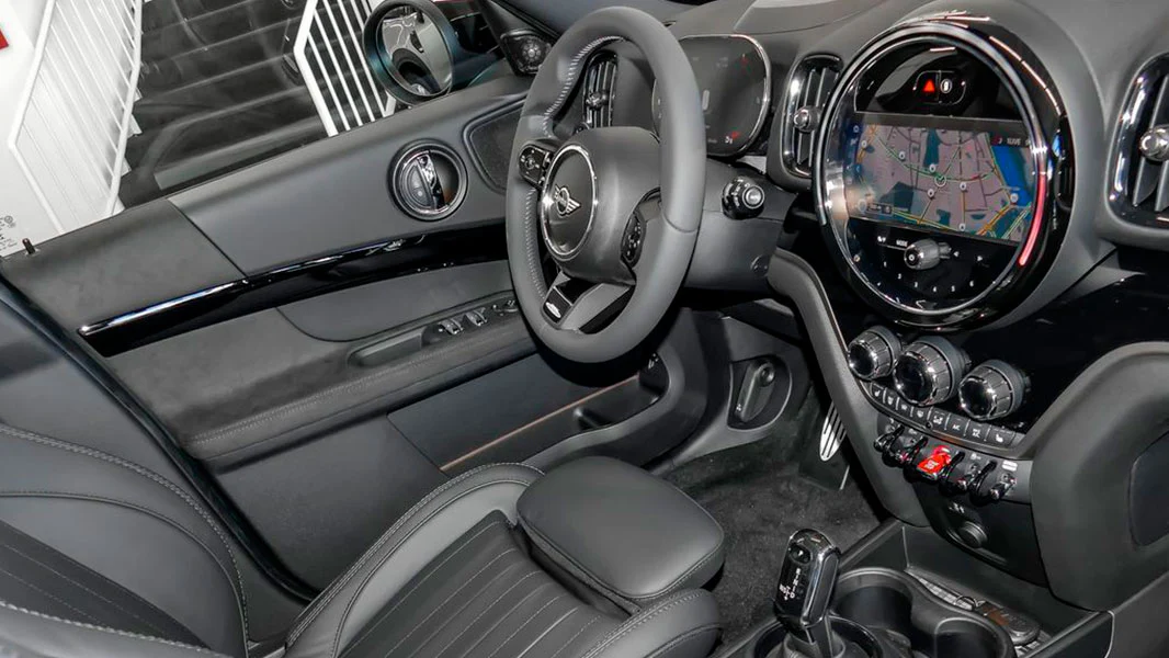 buy-mini-john-cooper-works-countryman-with-bitcoin_3_1500x.webp