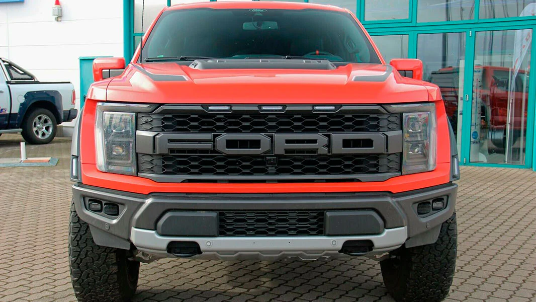 ford-f-150-supercrew-raptor-buy-with-bitcoin_2_1500x.webp